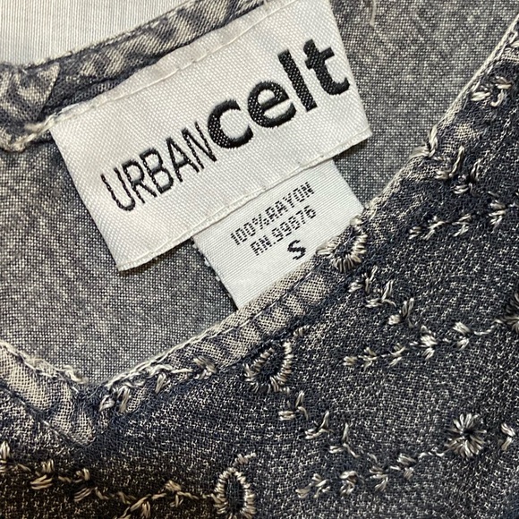 Urban Celt sleeveless grey maxi dress with tie waist - Picture 4 of 6